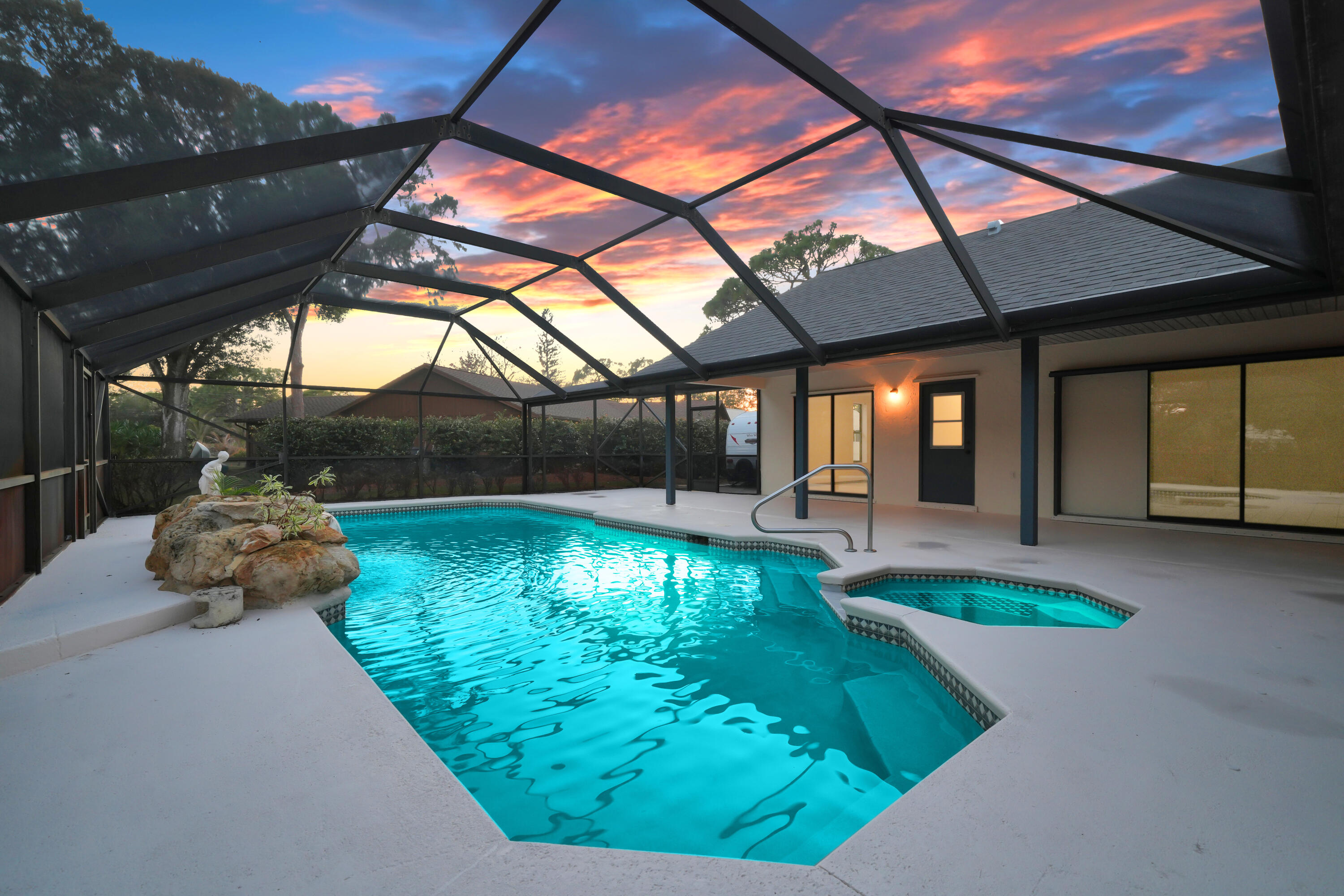 18808 Falcon Way Jupiter, FL 33458 - Photo 9 of 75 36_Twilight_5