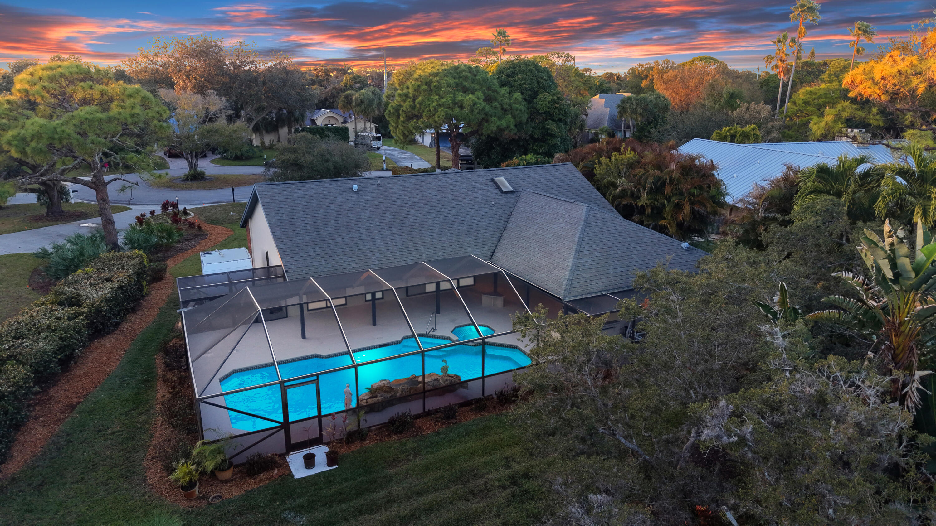 18808 Falcon Way Jupiter, FL 33458 - Photo 10 of 75 49_Twilight_18