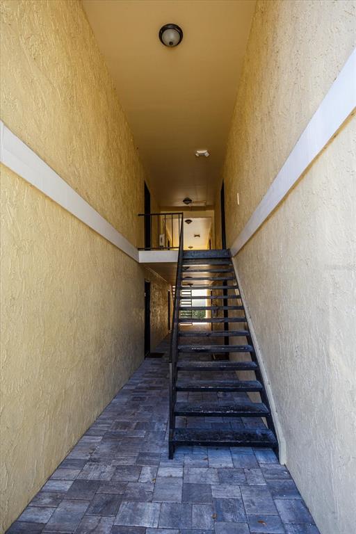 908 Lake Destiny Road, Unit E Altamonte Springs, FL 32714 - Photo 3 of 20 a view of entryway