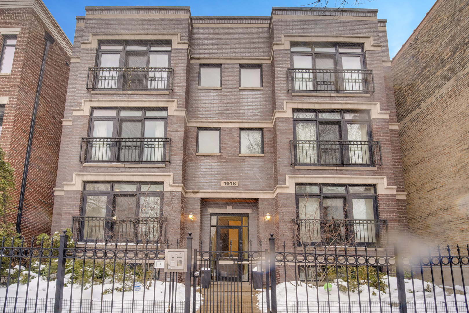 1018 South May Street, Unit 2S Chicago, IL 60607 - Photo 1 of 23