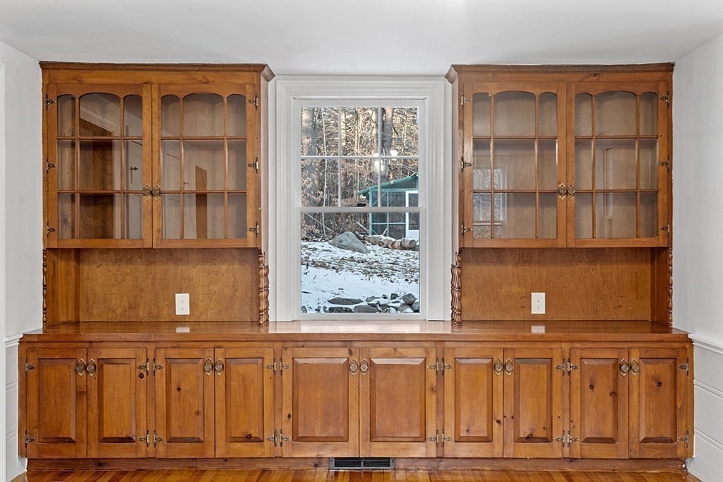 560 County Road Ashby, MA 01431 - Photo 13 of 40