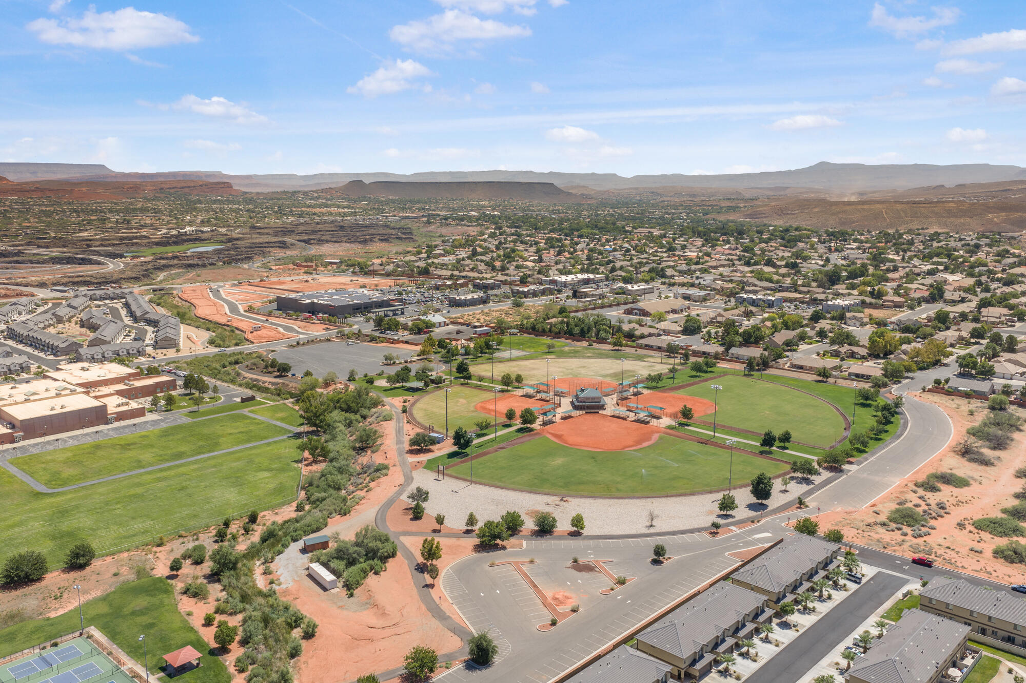 2516 Manzoni Road Santa Clara, UT 84765 - Photo 33 of 41 DJI_20260826132629_0518_D
