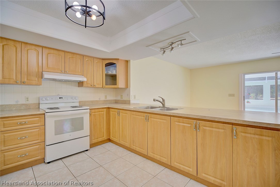 8424 Castile Road Sebring, FL 33876 - Photo 11 of 36 Gallery Image 11