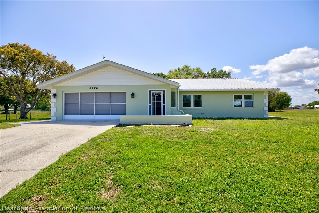 8424 Castile Road Sebring, FL 33876 - Photo 3 of 36 Gallery Image 3