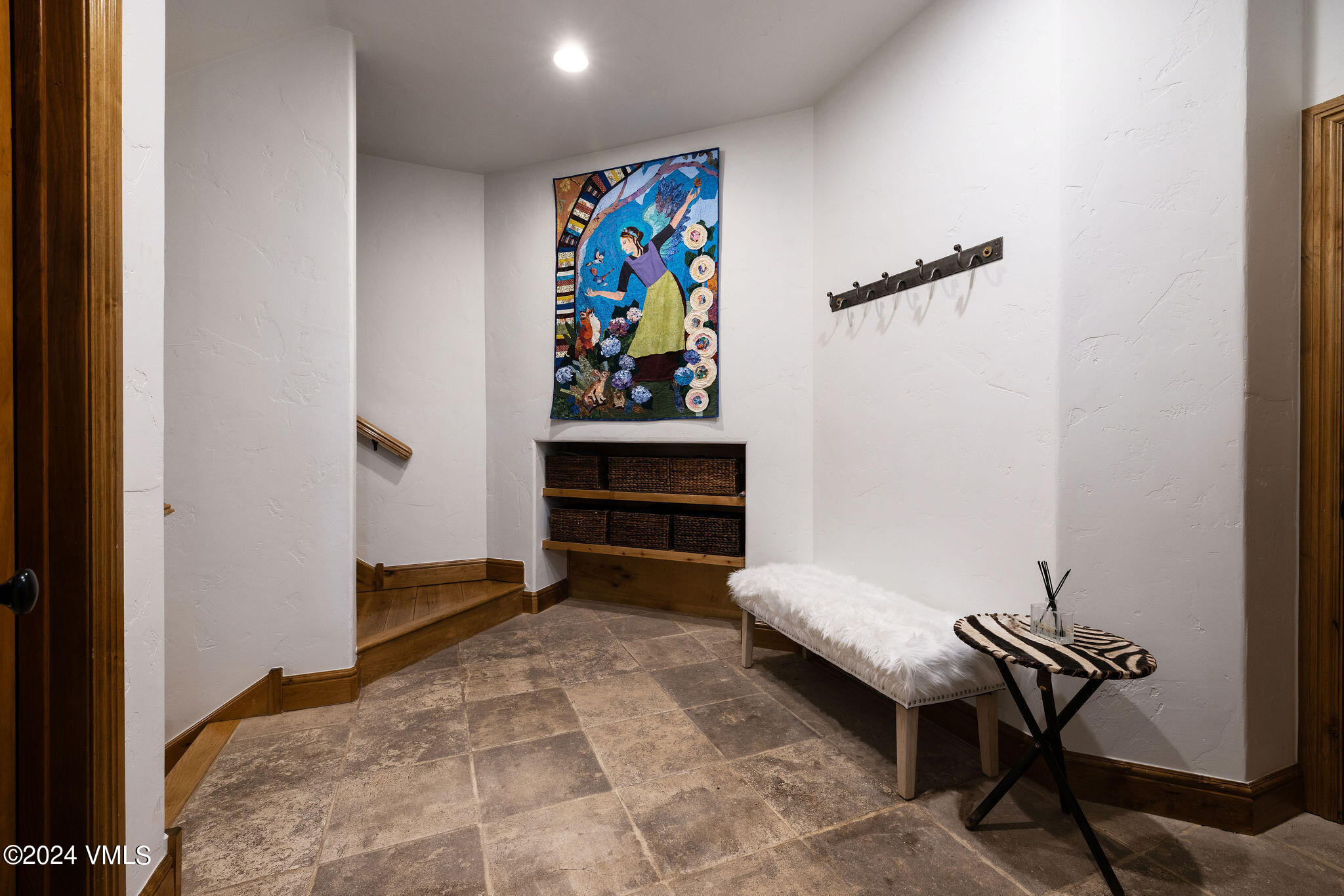 264 Arrowhead Drive Edwards, CO 81632 - Photo 18 of 31 264_arrowhead_dr_e_inteior_mudroom