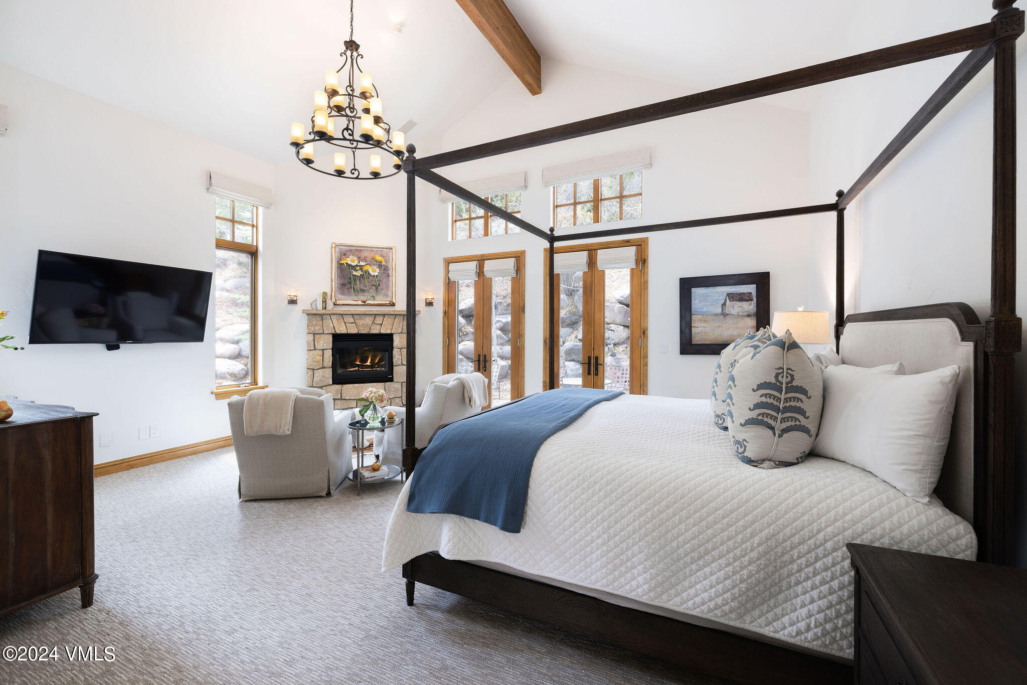 264 Arrowhead Drive Edwards, CO 81632 - Photo 9 of 31 264_arrowhead_dr_e_interior_primary