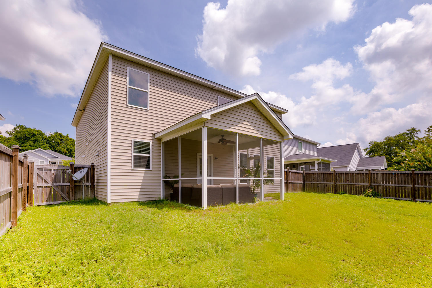3585 Locklear Lane Mount Pleasant, SC 29466 - Photo 23 of 26 3585 Locklear Ln Mount-large-025-32-Lock