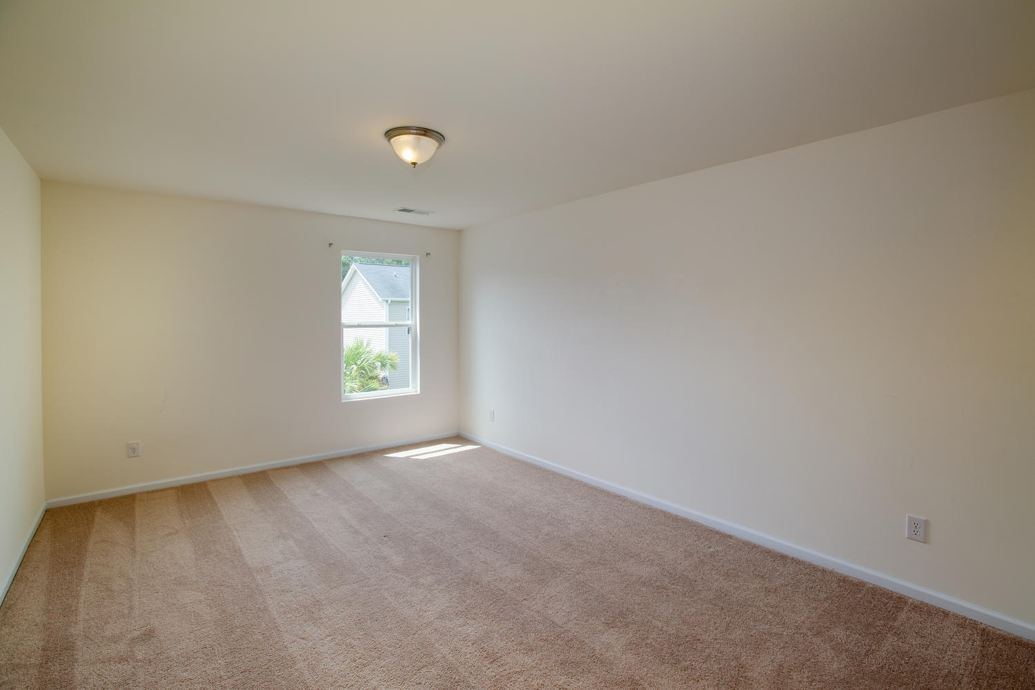 3585 Locklear Lane Mount Pleasant, SC 29466 - Photo 10 of 26 3585 Locklear Ln Mount-large-016-16-Lock