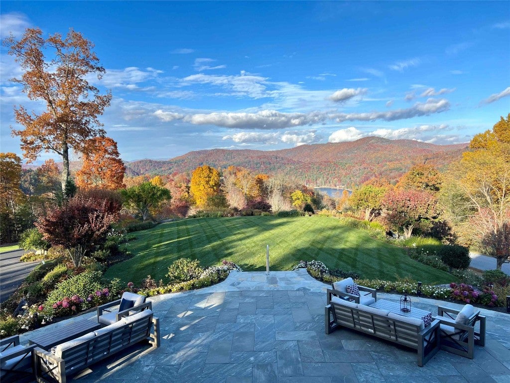 233 A Rendezvous Ridge Cashiers, NC 28717 - Photo 47 of 56 Gallery Image 47