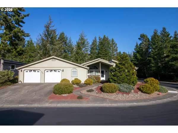 $489,000 | 602 Glenbrook Circle, Florence, OR 97439