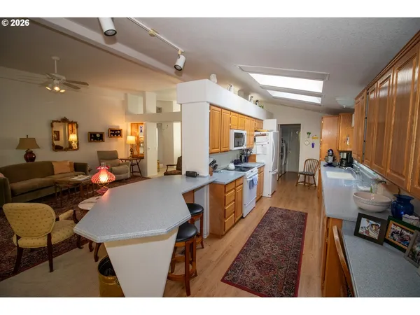 $489,000 | 602 Glenbrook Circle, Florence, OR 97439