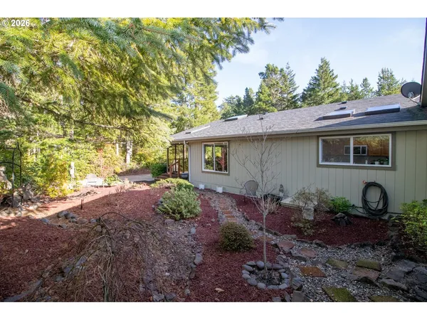 $489,000 | 602 Glenbrook Circle, Florence, OR 97439