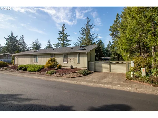 $489,000 | 602 Glenbrook Circle, Florence, OR 97439