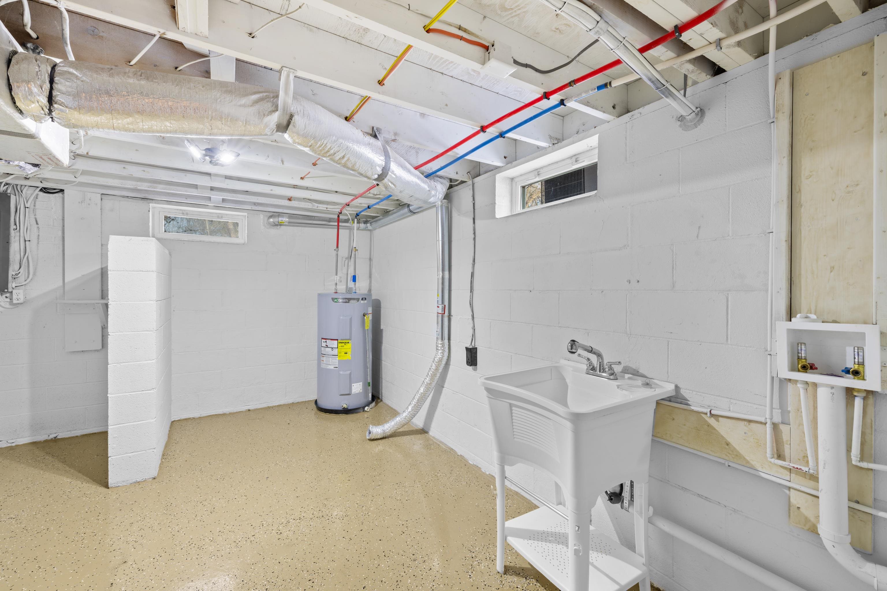 7540 Spring Creek Road Bridgewater, VA 22812 - Photo 31 of 42 a view of a room with gym equipment