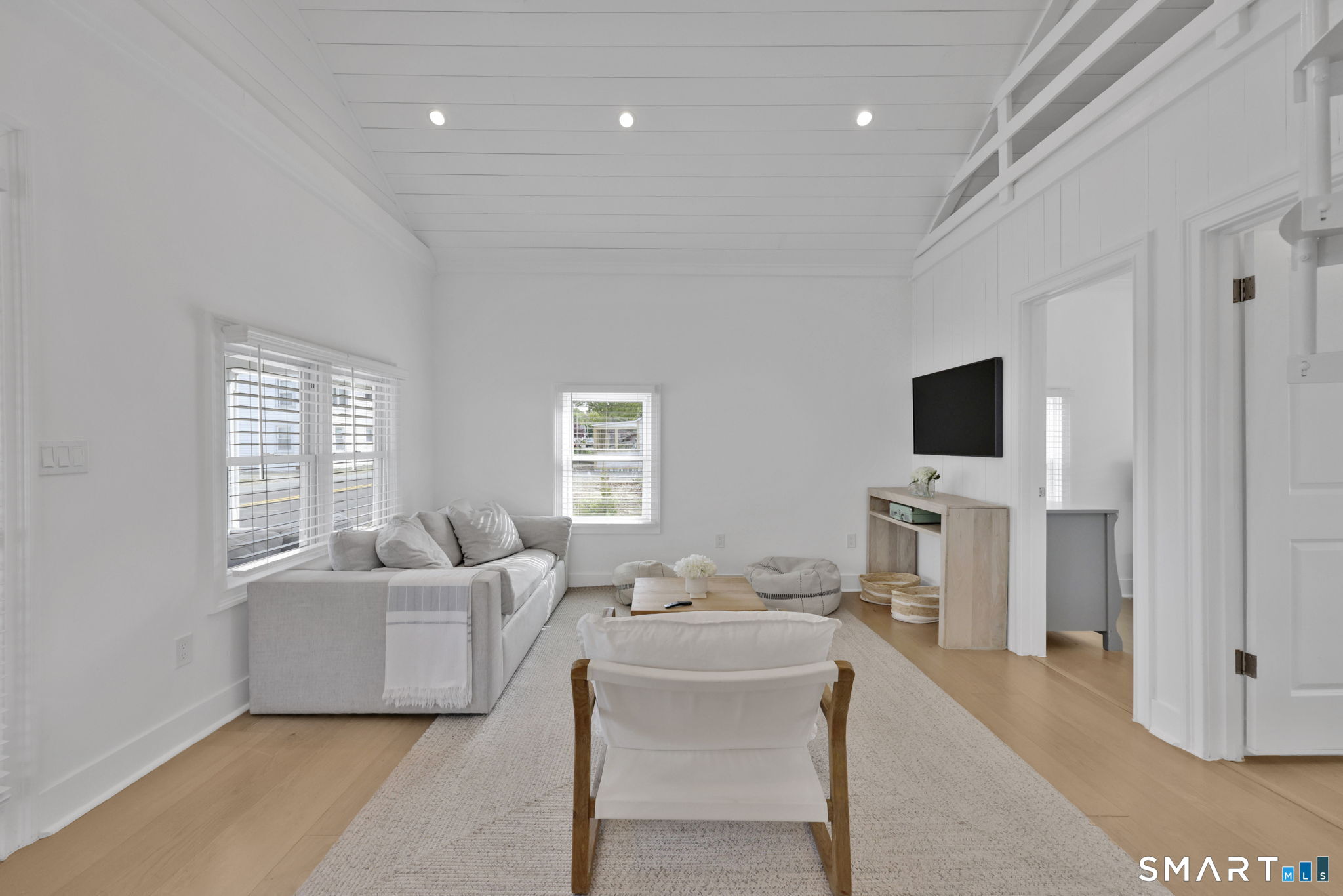 120 A Shore Road Clinton, CT 06413 - Photo 5 of 28 Gallery Image 5