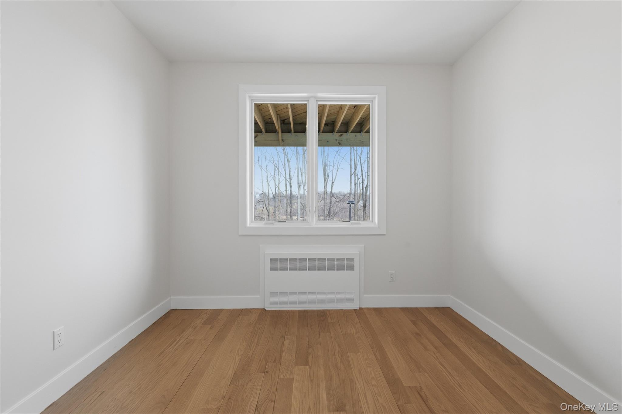 7 Valley Way, Unit 321 Spring Valley, NY 10977 - Photo 38 of 50 an empty room with a window