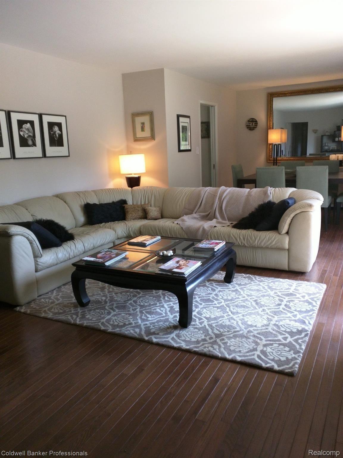 800 South Cranbrook Road Bloomfield Hills, MI 48301 - Photo 9 of 38 Living Room
