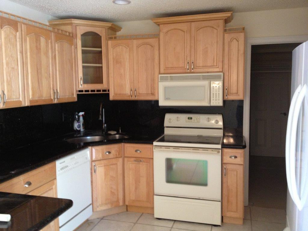 19650 Delaware Circle Boca Raton, FL 33434 - Photo 3 of 10 Photo 3