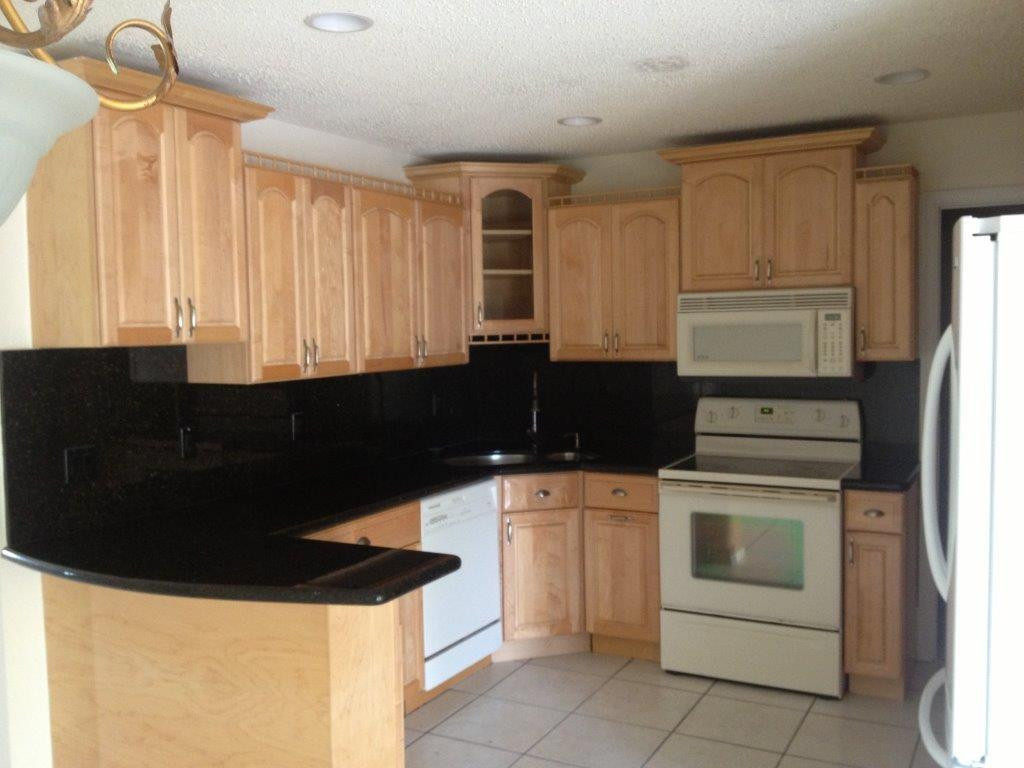 19650 Delaware Circle Boca Raton, FL 33434 - Photo 6 of 10 Photo 6