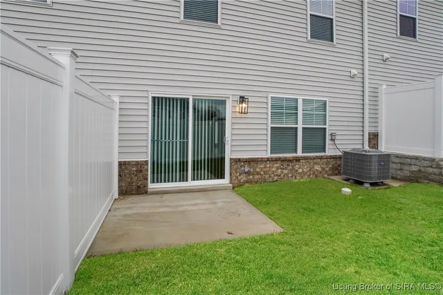 $1,700 | 2095 Paddle Wheel Drive, Jeffersonville, IN 47130