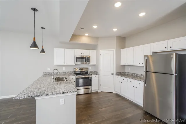 $1,700 | 2095 Paddle Wheel Drive, Jeffersonville, IN 47130