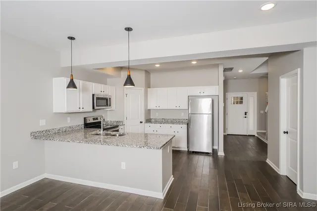 $1,700 | 2095 Paddle Wheel Drive, Jeffersonville, IN 47130