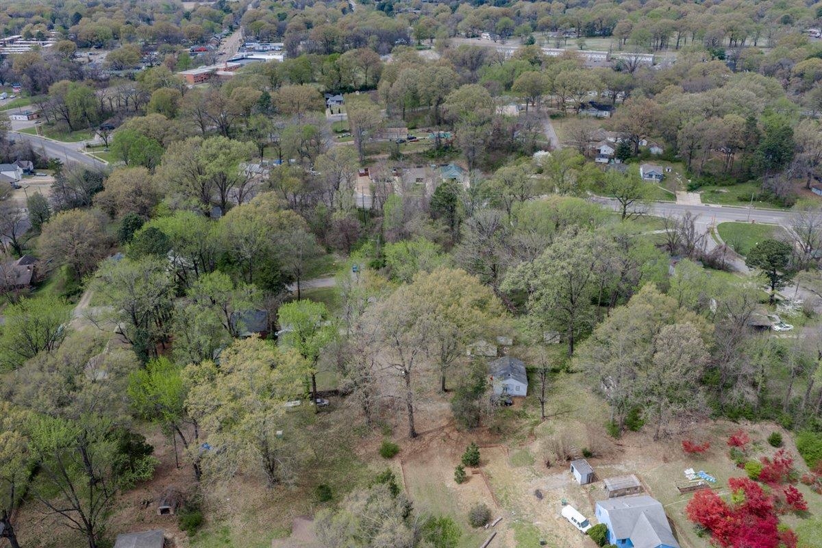 0 Glen Road Memphis, TN 38127 - Photo 3 of 5 an aerial view of a yard with houses