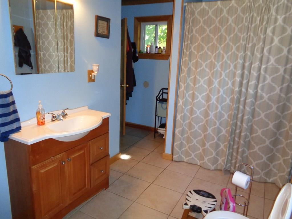 82 Congress Street Millinocket, ME 04462 - Photo 11 of 29 Photo