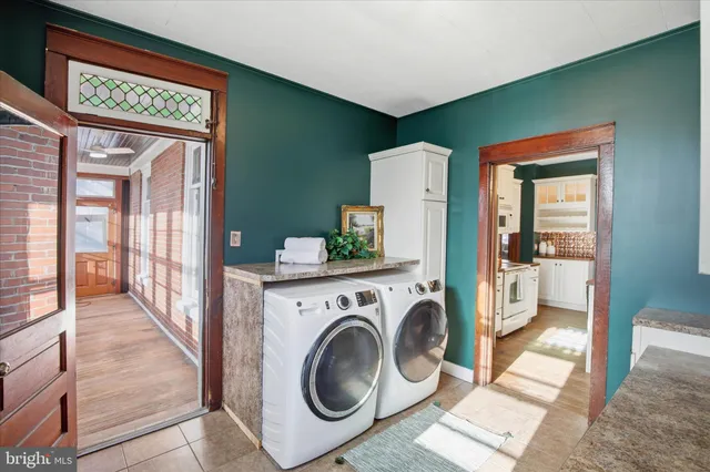 $335,000 | 127 West Main Street, Adamstown, PA 19501