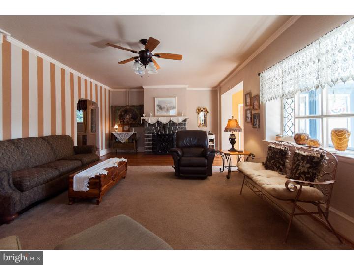 254 Kathmere Road Havertown, PA 19083 - Photo 7 of 25 Living Room