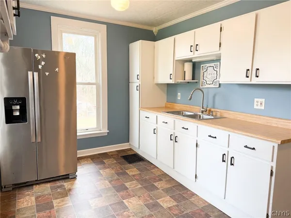 $349,900 | 1083 Glenwood Circle, Oneida, NY 13421