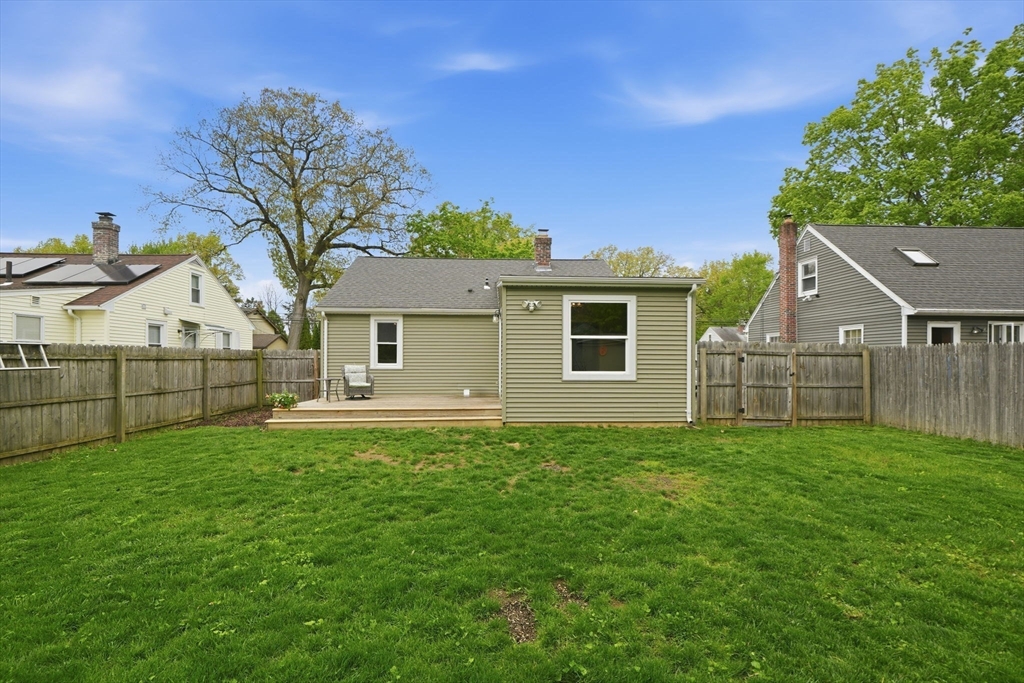 23 Gilman Street Springfield, MA 01118 - Photo 41 of 41
