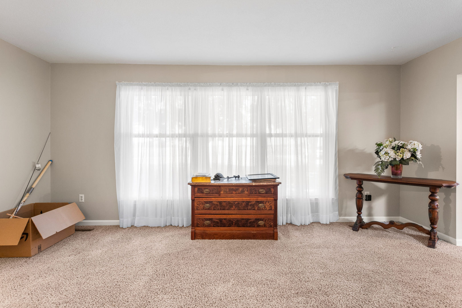 2073 Coyote Run Road Monticello, IL 61856 - Photo 7 of 42 a view of room with furniture and windows