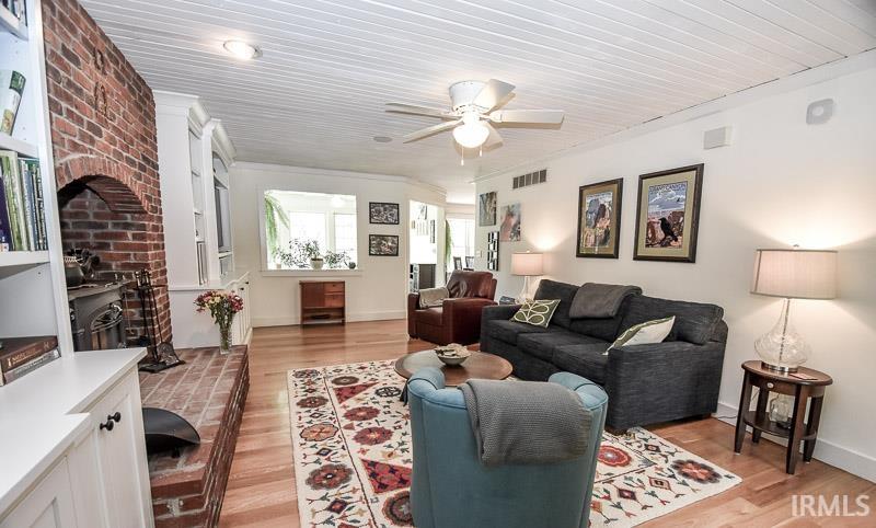 8809 South Ketcham Road Bloomington, IN 47403 - Photo 4 of 36