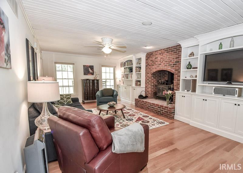 8809 South Ketcham Road Bloomington, IN 47403 - Photo 5 of 36