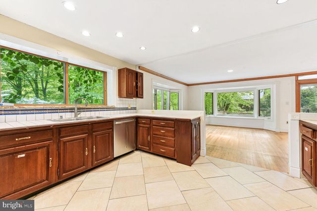 $2,000,000 | 662 Live Oak Drive, McLean, VA 22101