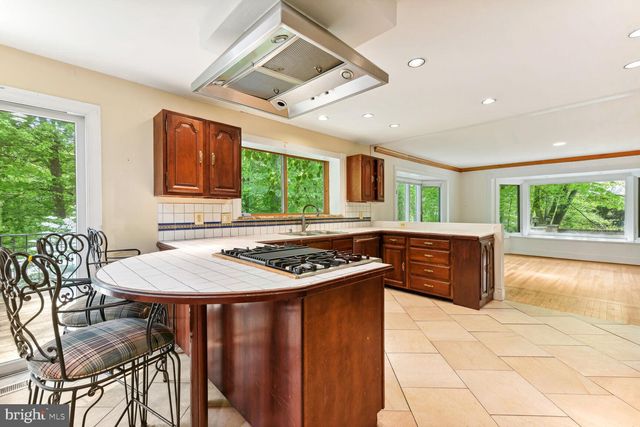 $2,000,000 | 662 Live Oak Drive, McLean, VA 22101