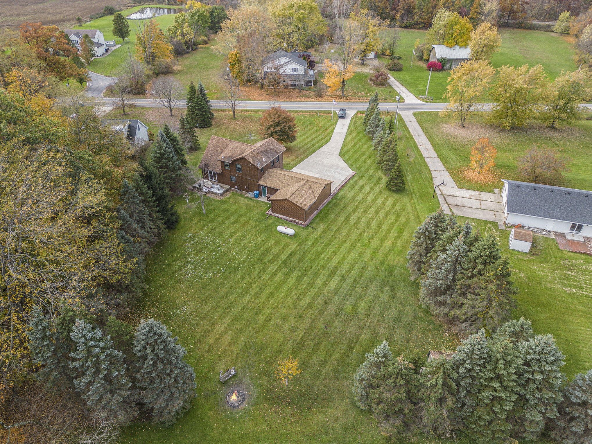 11181 Snow Road Bridgman, MI 49106 - Photo 47 of 55 044_dji_0109
