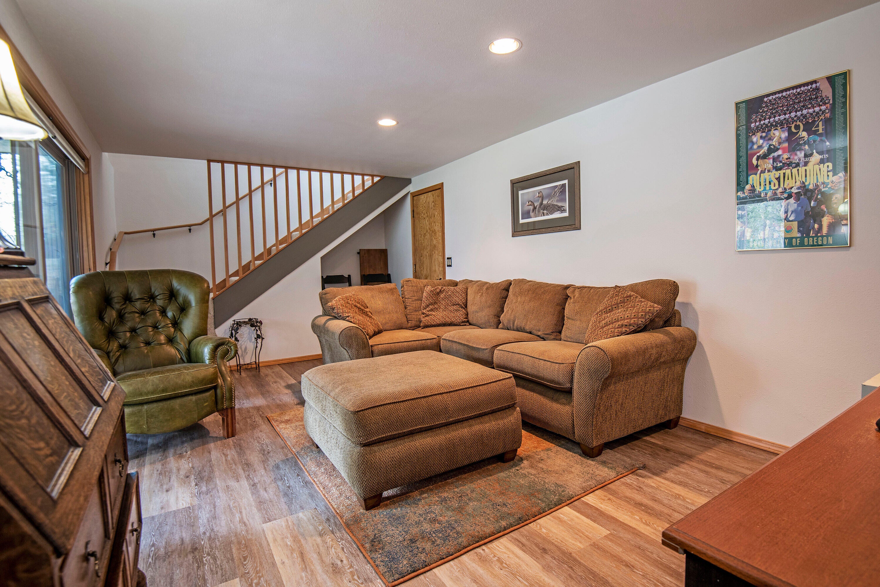 17247 Bakersfield Road Bend, OR 97707 - Photo 13 of 32 Different view of office/flex space