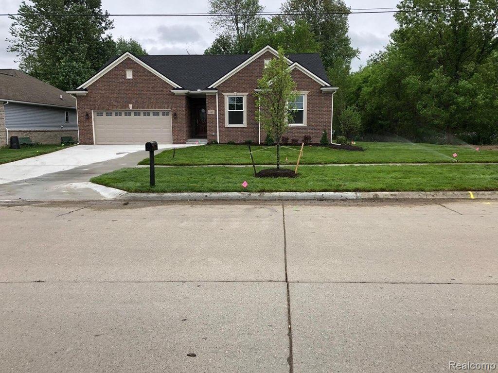 43483 Saltz Road Canton, MI 48187 - Photo 3 of 57 IMG_4595.jpg