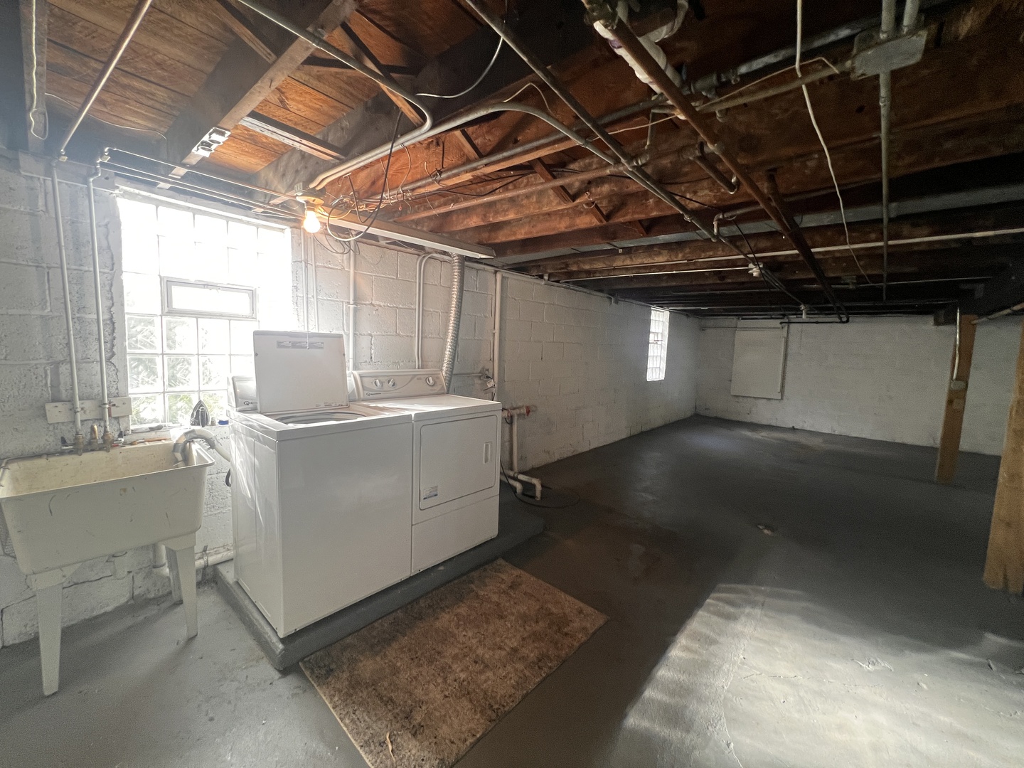 18451 Klimm Avenue Homewood, IL 60430 - Photo 12 of 15 a utility room with dryer and washer