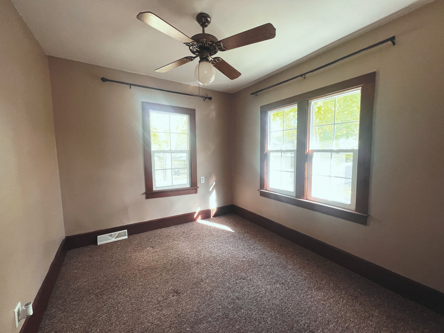 18451 Klimm Avenue Homewood, IL 60430 - Photo 8 of 15 a view of an empty room with a window