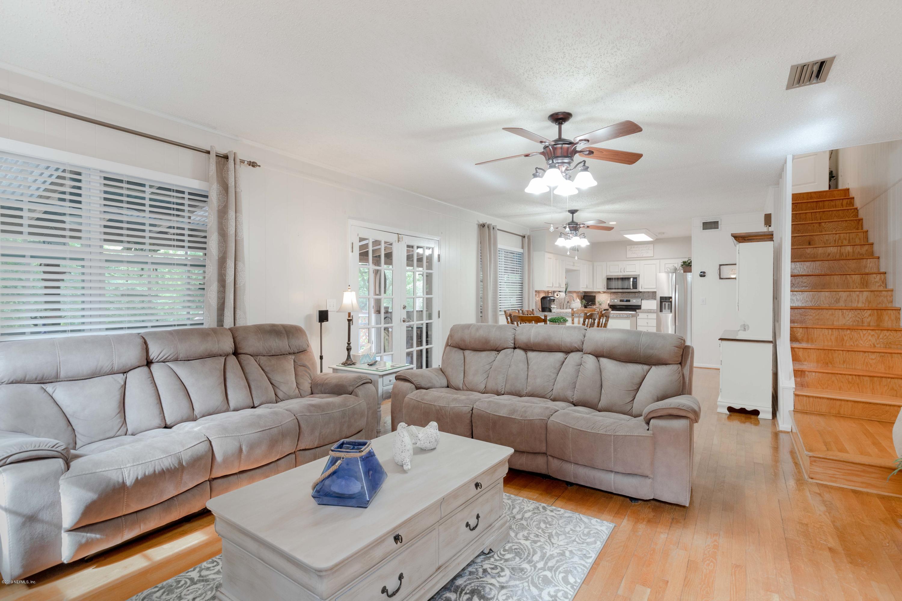 190 Wesley Road Green Cove Springs, FL 32043 - Photo 10 of 53 living room