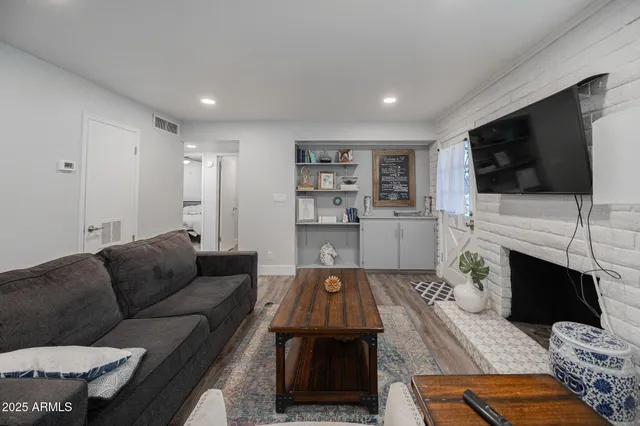 $1,650 | 3031 South Rural Road, Unit 9, Tempe, AZ 85282