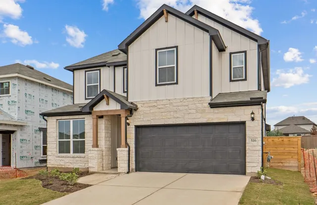 $575,900 | 516 Knot Drive, Leander, TX 78641