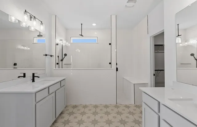 $575,900 | 516 Knot Drive, Leander, TX 78641