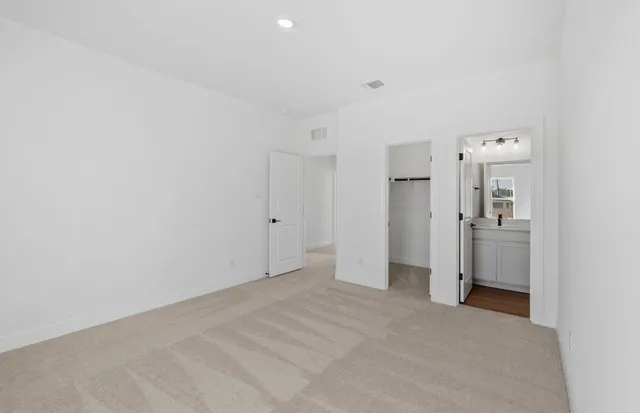 $575,900 | 516 Knot Drive, Leander, TX 78641