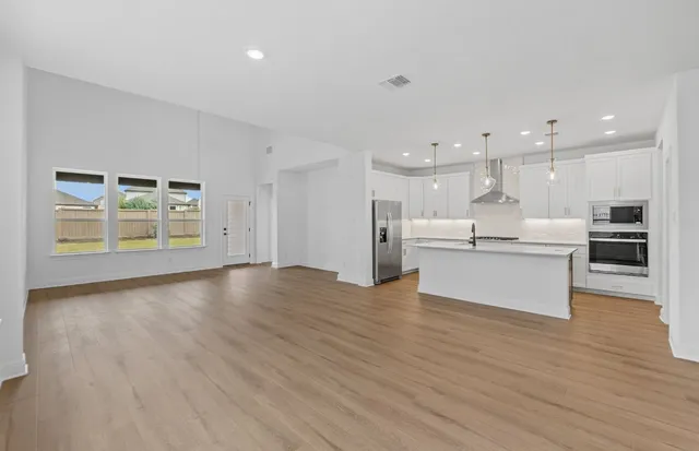 $575,900 | 516 Knot Drive, Leander, TX 78641