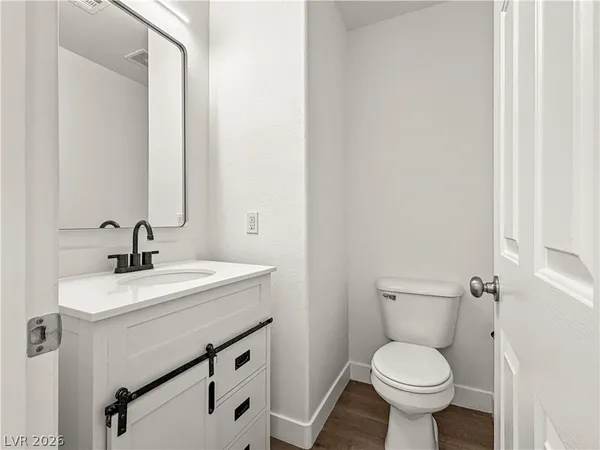 $2,700 | 1141 Cathedral Ridge Street, Henderson, NV 89052