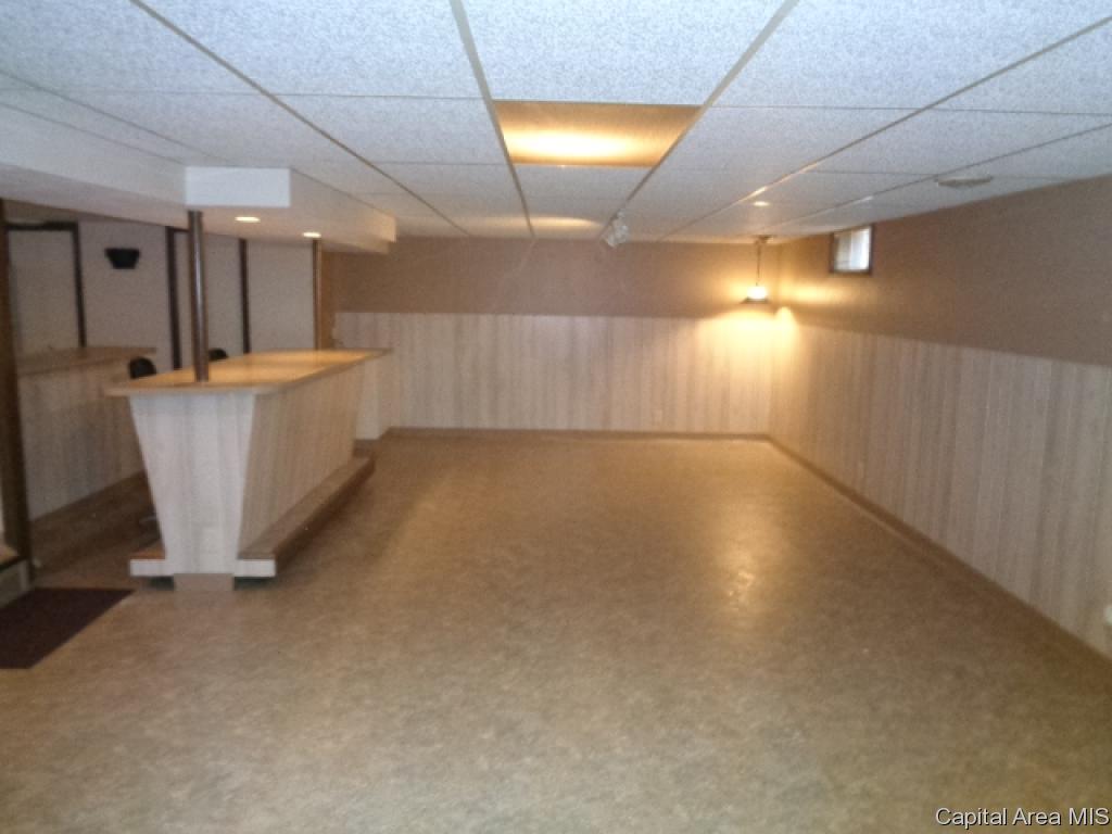 2231 East Enterprise Street Springfield, IL 62702 - Photo 15 of 28 Gallery Image 15